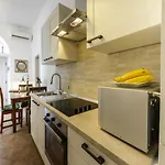Franka Old Town Apartment